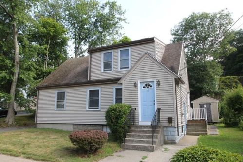 14 Denver St, Saugus, MA 01906-2425