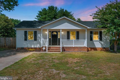 4512 Vicky Ln, Fredericksburg, VA 22408-2902