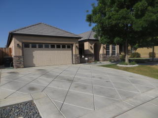 13614 Foyers Falls Dr, Bakersfield, CA 93314-8048