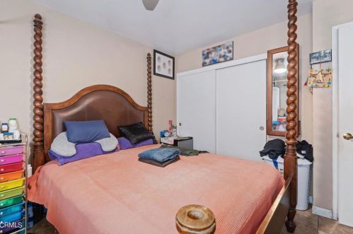 2334 Alexander St, Oxnard CA 93033-4706 exterior