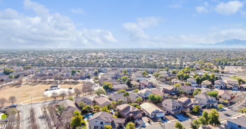 3867 Stallion Dr, Gilbert AZ  85297-9586 exterior