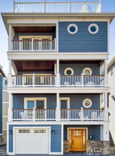 5 Fort Ave, Pelican Island NJ  08751-1512 exterior