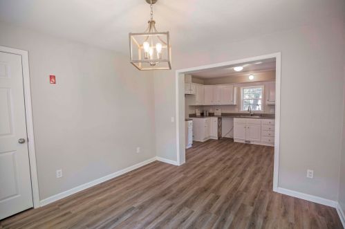 29 Theresa Ave, Salem NH  03079-3959 exterior