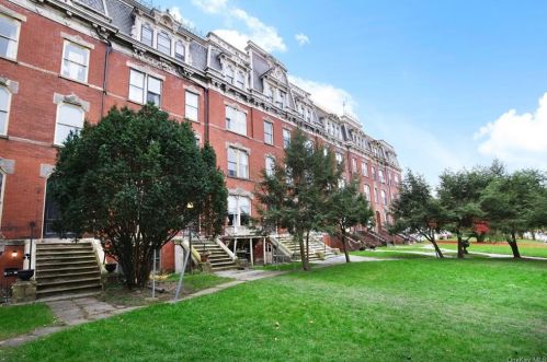 5 Eastman Ter, Poughkeepsie NY  exterior