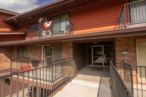 8530 Waterford Ave, Milwaukee WI  53228-2344 exterior