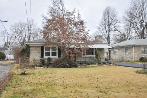5106 Stewart Dr, Louisville, KY 40216-2546