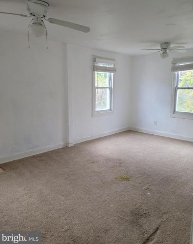 5215 Dix St, Washington DC 20019-6648 exterior