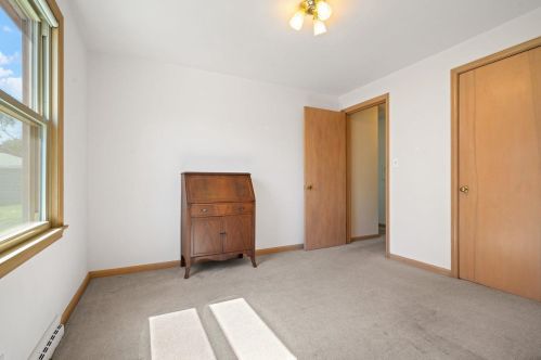 908 Thrush St, Green Bay WI  54303-4332 exterior