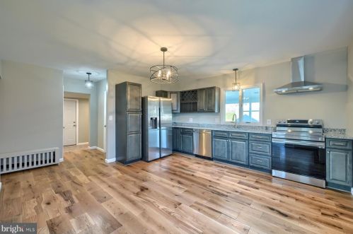 29 Main St, Swatara, PA 17033-2402
