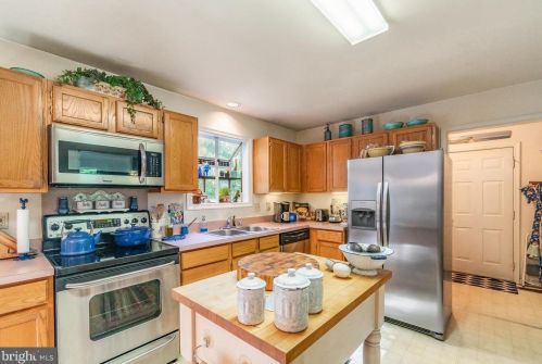 8495 Clare St, Owens VA  22485-3820 exterior