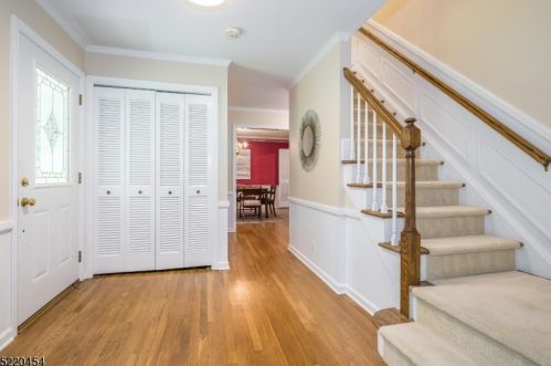 144 Huron Dr, Chatham Township, NJ 07928-1238