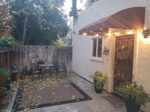 131 3rd Ave, Chico, CA 95926-3263