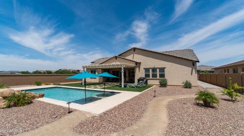 7544 Peppertree Dr, Gilbert AZ  85298 exterior