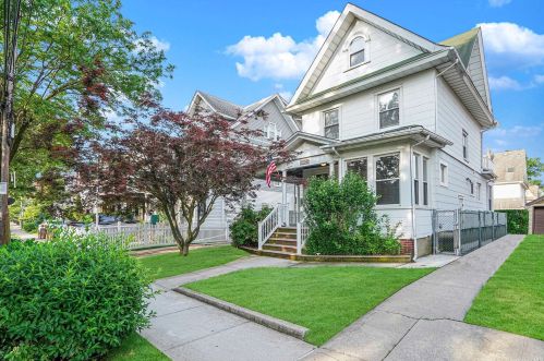87-68 96th St, Jamaica, NY 11421-1725