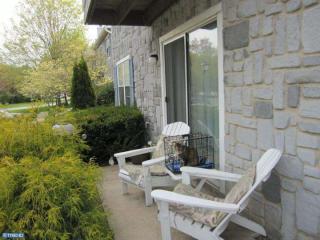 21 Mimosa Ct, Lawrence Township NJ  08648-4818 exterior