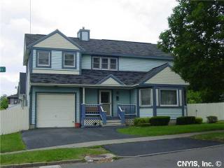 401 Elm St, Syracuse NY  13212-1307 exterior