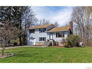 14 Rowland Ln, Ridgefield, CT 06877-5021