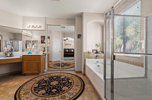 27560 Nellie Ct, Temecula CA  92591-2846 exterior