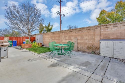 3003 La Vina Cir, Los Banos CA  93635-9497 exterior