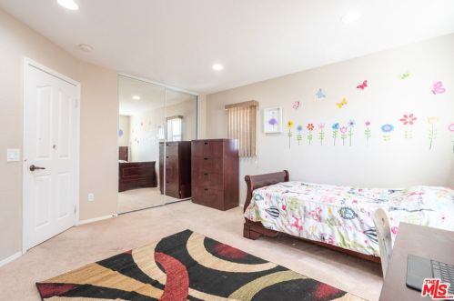 23721 Stagecoach Way, Santa Clarita CA  91354-0722 exterior