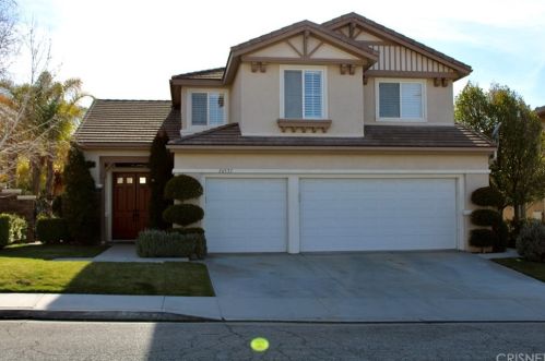 26537 Swan Ln, Santa Clarita, CA 91387-8130