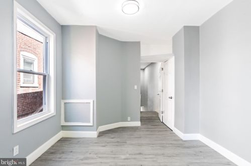 6526 Chew Ave, Philadelphia PA 19120-2332 exterior