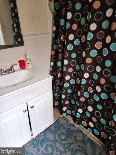 1428 Naudain St, Harrisburg PA  17104-2252 exterior