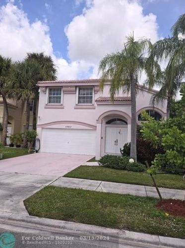 15857 4th Ct, Hollywood, FL 33028-1586