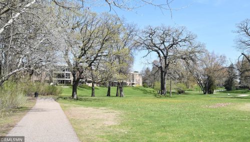 4360 Brookside Ct, Minneapolis MN 55436-1468 exterior