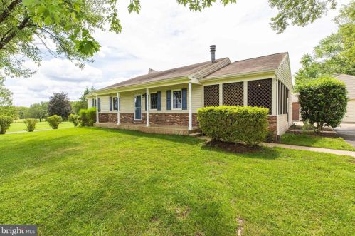12722 Aden Rd, Nokesville, VA 20181-2712