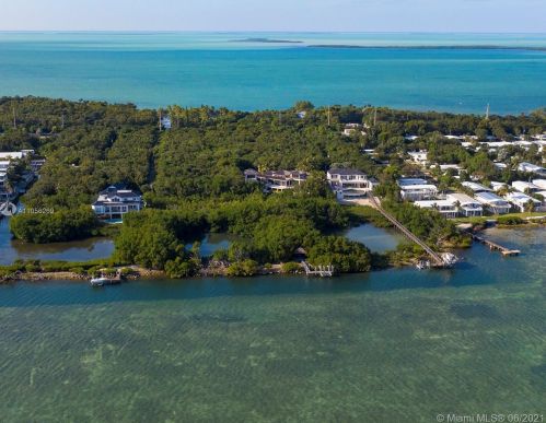 95601 Overseas Hwy, Key Largo, FL 33037-3810