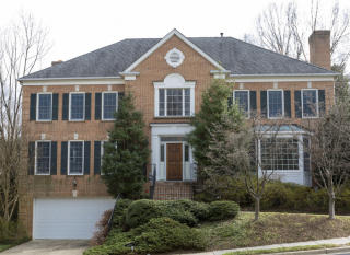5006 Warren St, Washington, DC 20016-4370