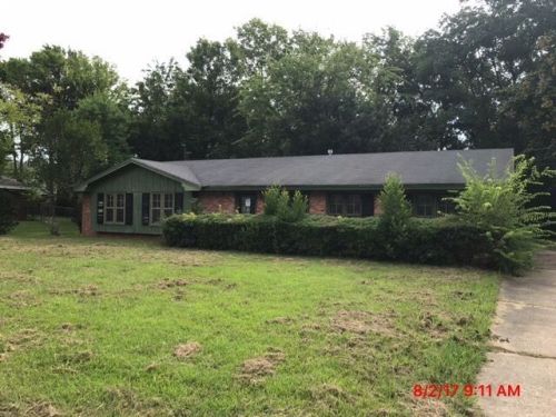 3407 Sommerville Dr, Montgomery, AL 36111-1824