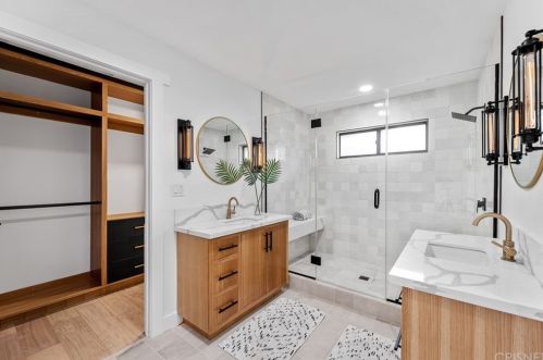 5254 Buffalo Ave, Van Nuys CA  91401-5929 exterior