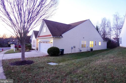 11815 Legacy Woods Dr, Fredericksburg, VA 22407-3700