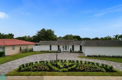 3850 36th Ave, Hollywood FL  33021-1900 exterior