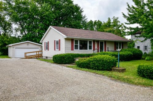 326 Blagrove St, Richwood OH  43344-1015 exterior