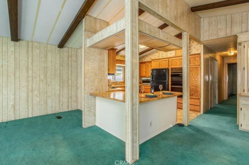 1325 Medallion St, Redlands CA  92374-2666 exterior