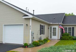 413 Hawley Dr, Canandaigua, NY 14424-2381