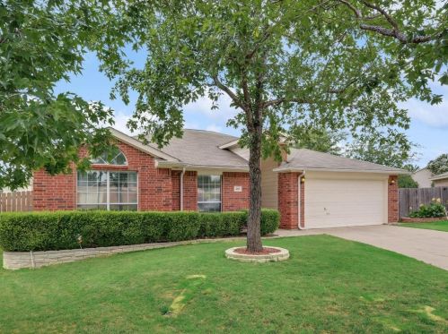 201 Port Ingleside Dr, Oak Point, TX 75068-5958