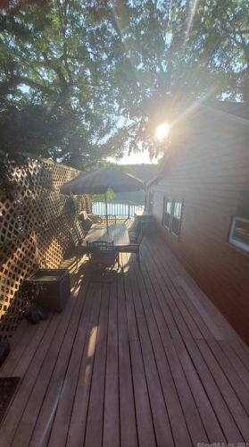 93 Lakeview Dr, Colchester CT  06415-2333 exterior