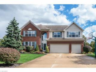 8273 Augusta Ln, Macedonia, OH 44067-3400