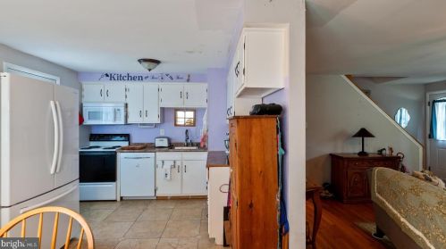 401 Latona Ave, Trenton NJ 08618-2716 exterior