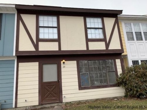 64 Sunny Brook Cir, Highland, NY 12528-1322