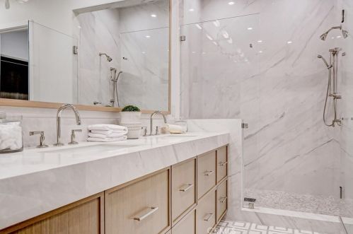 413 Bayview Dr, Manhattan Beach CA  90266-5717 exterior