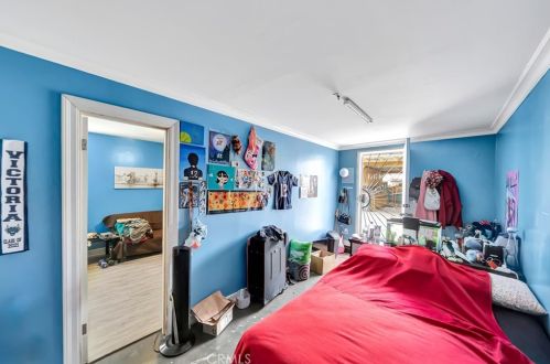 17119 Saticoy St, Van Nuys CA 91406-2146 exterior