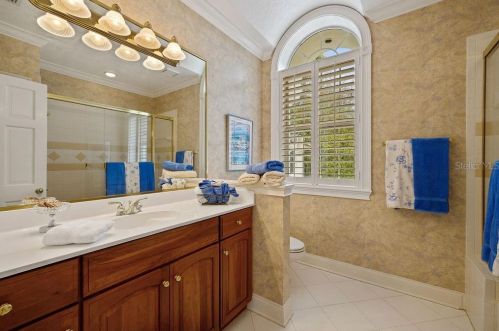 155 Oakleigh Ln, Maitland FL  32751-5838 exterior