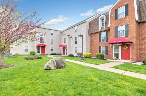 145 Heather Rdg, Huntington, CT 06484-4689