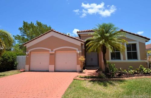 3607 166th Ave, Hollywood, FL 33027-4516