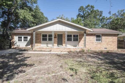 3870 Whispering Pines Dr, Pensacola, FL 32504-7543